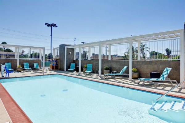 Home2 Suites by Hilton Azusa image 12